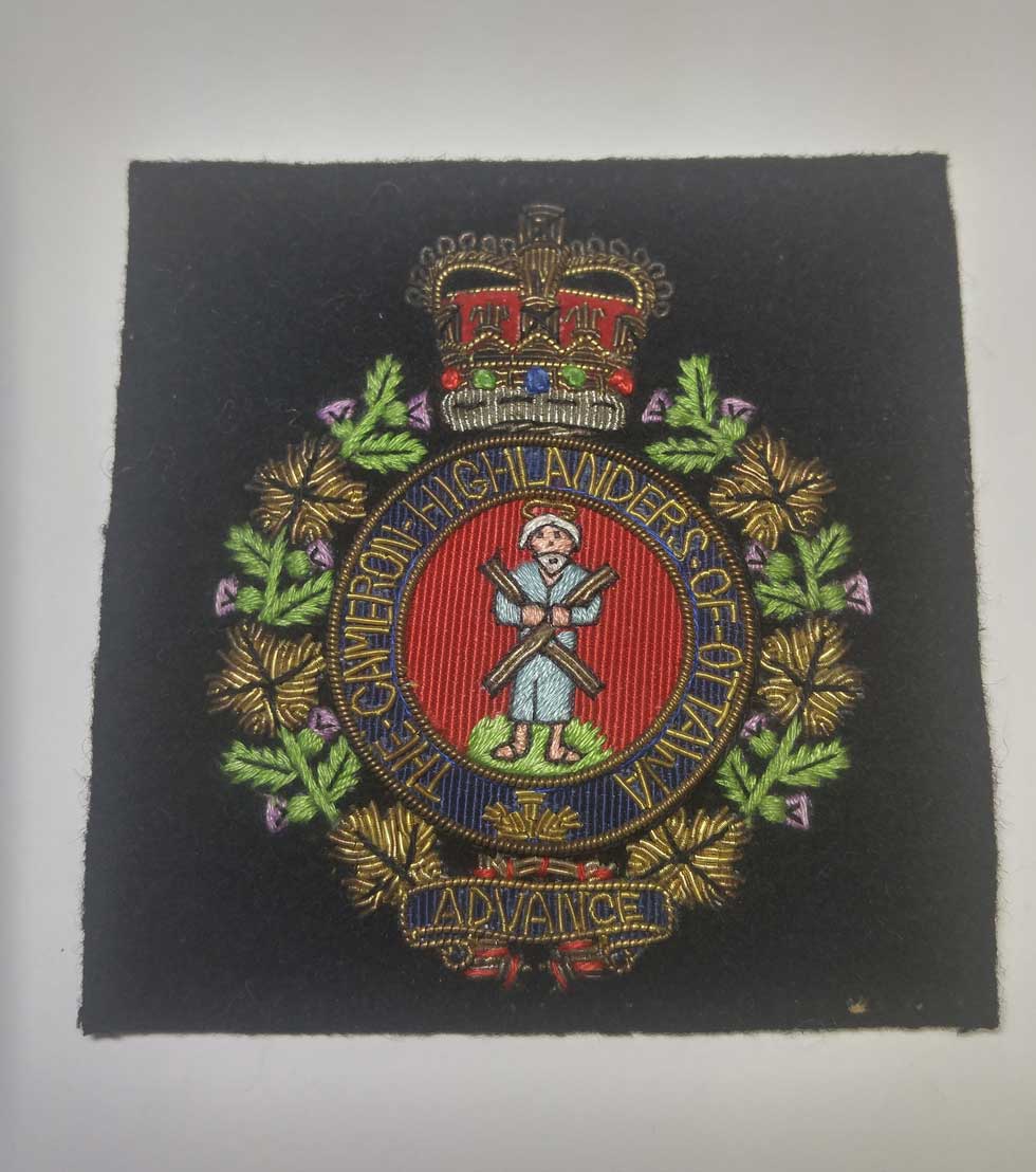 Crest: Cameron Highlanders of Ottawa - Click Image to Close