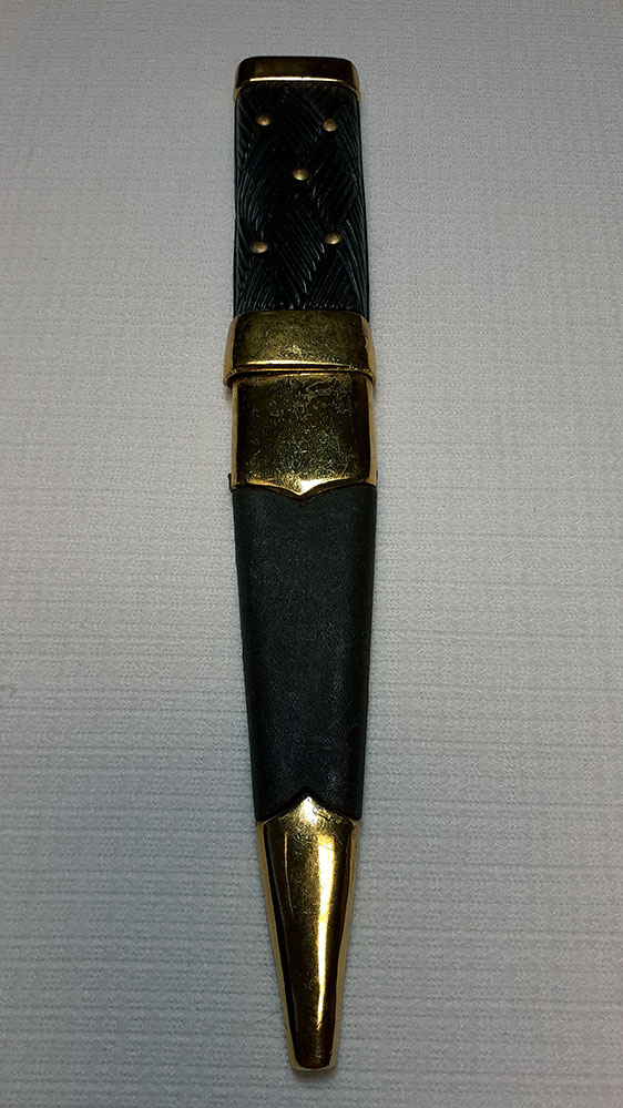 Sgian Dubh: Blackwood Molded Handle, Gold Finish - Click Image to Close