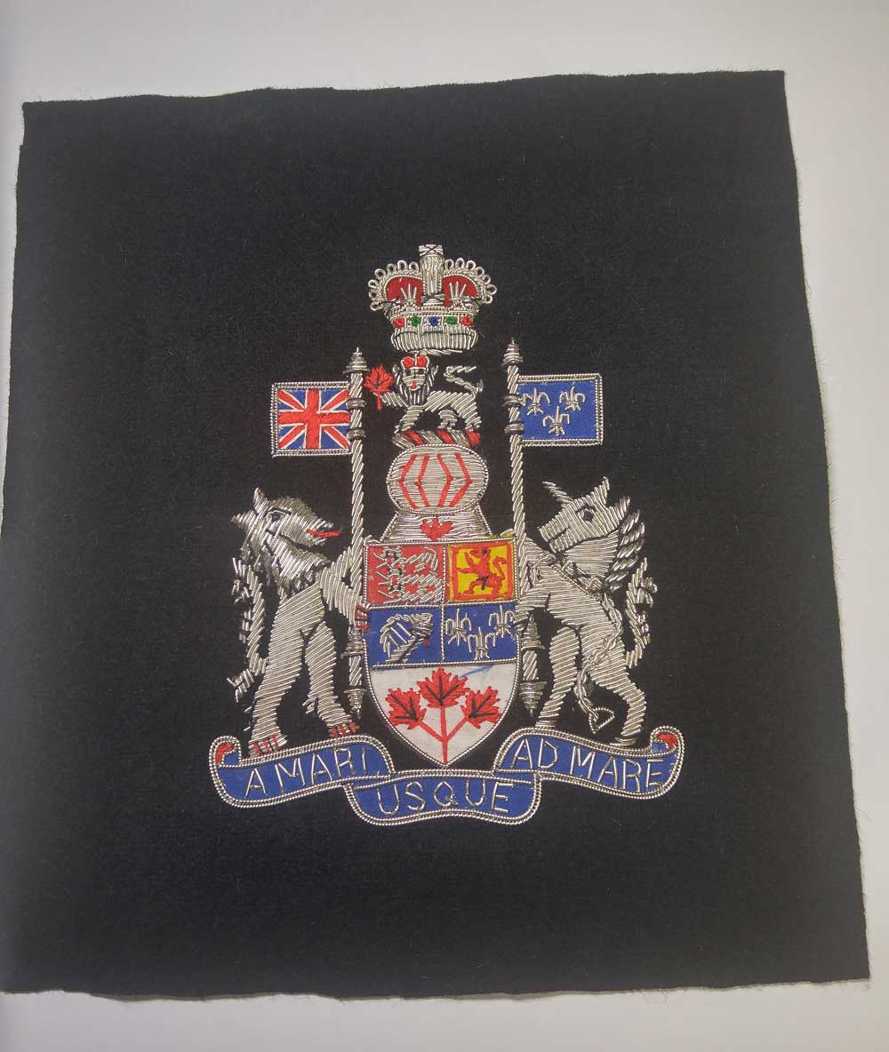 Crest: Royal Coat of Arms of Canada