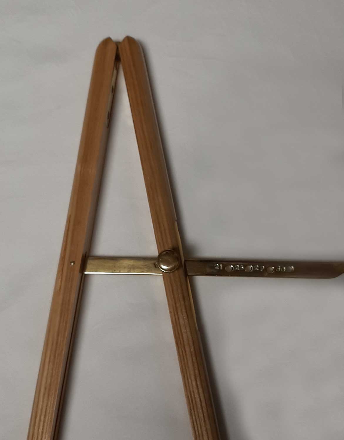 Pace Stick, British Traditional, 37" Nat Finish w/Brass Fittings