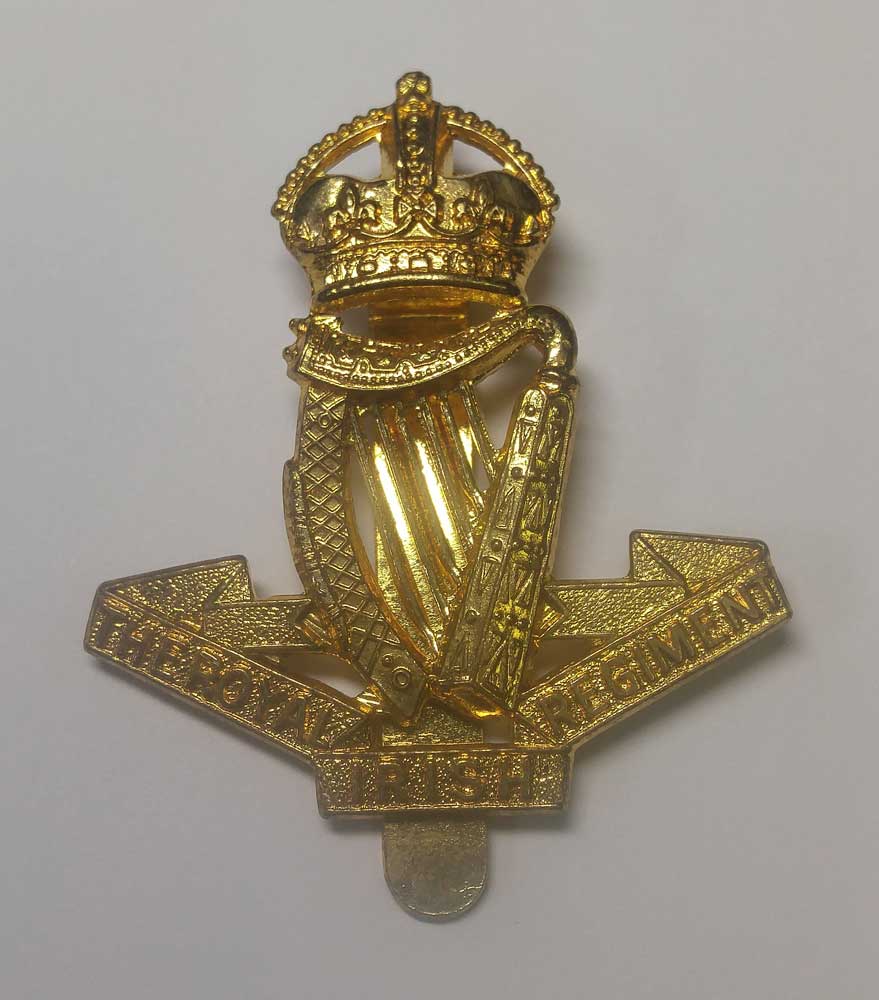 Badge: The Royal Irish Regiment, Cap, Gold - Click Image to Close