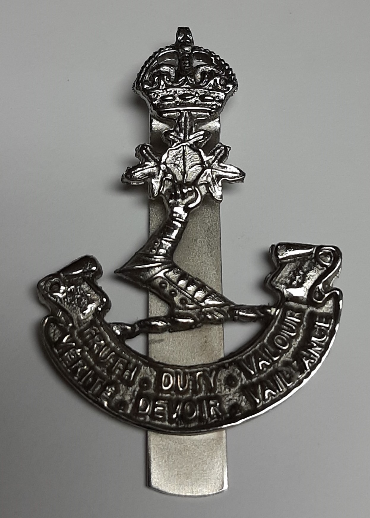 Badge: Beret, Royal Military College, King’s Crown - Click Image to Close