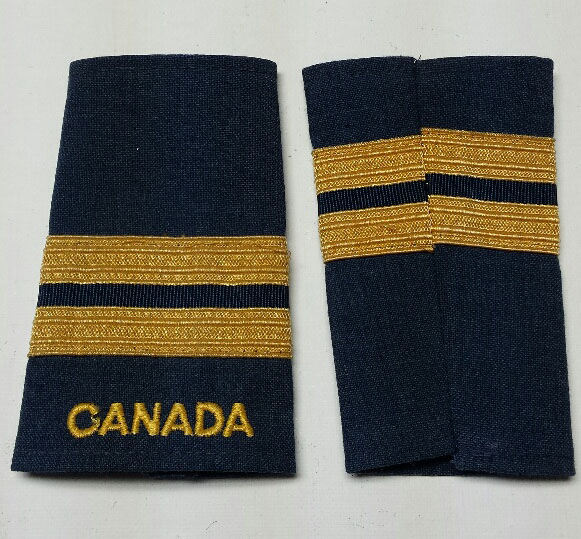 Shoulder Board (soft), Canada: Lieutenant, 108mm (4-1/4") - Click Image to Close